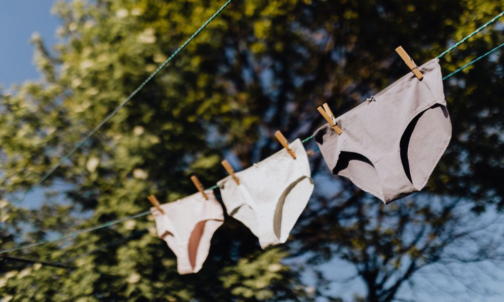 Corrimento: o que é normal e o que não é? - Feel