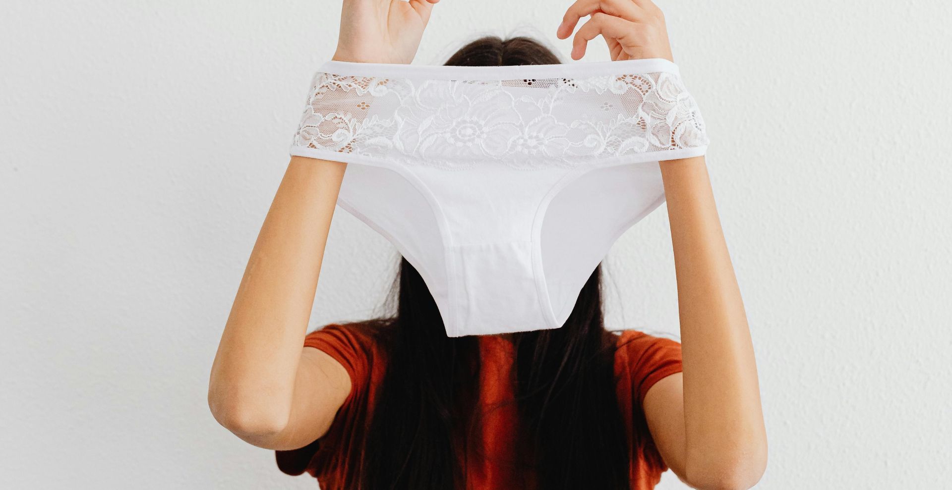 Cheiro de peixe na calcinha: o que pode ser?